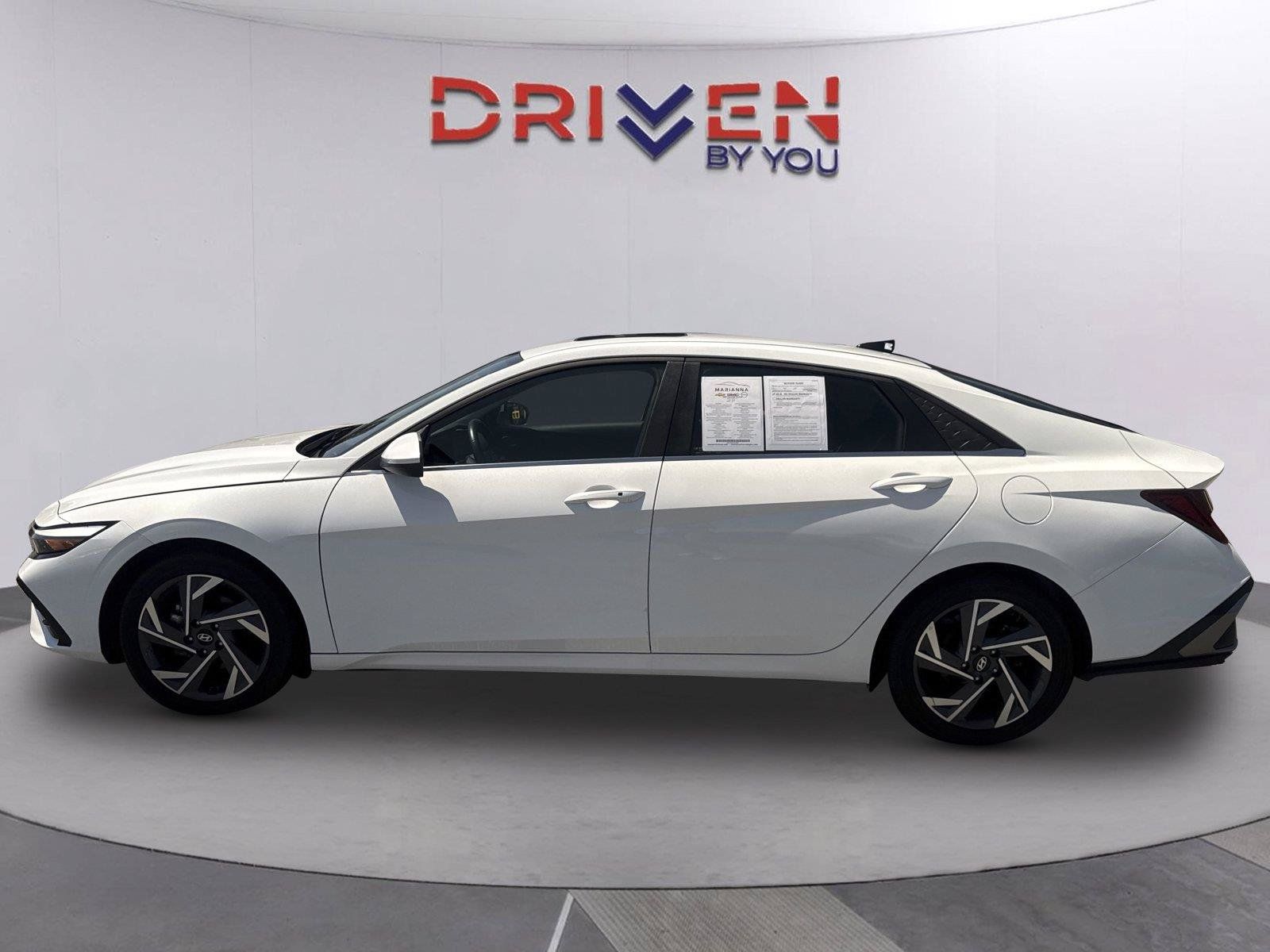 Used 2025 Hyundai Elantra SEL FWD image 7