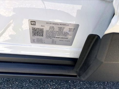 Used 2023 Chevrolet Traverse LT w/ LPO, Floor Liner Package AWD/4WD image 35