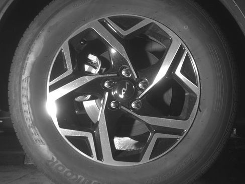 Used 2025 Kia Sportage LX image 15