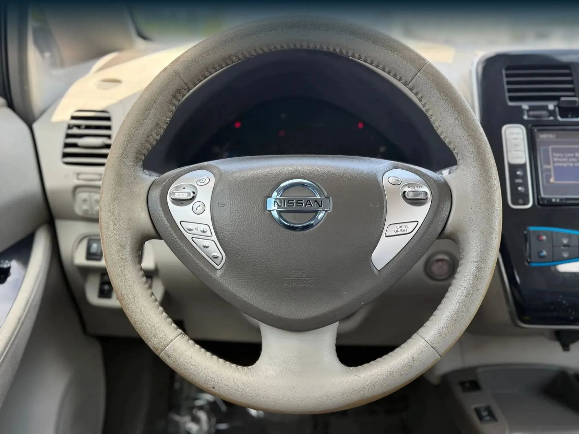 Used 2012 Nissan Leaf SL w/ Recycling/Organizational Pkg FWD image 24