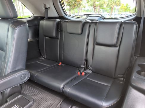 Used 2015 Toyota Highlander Limited AWD/4WD image 33