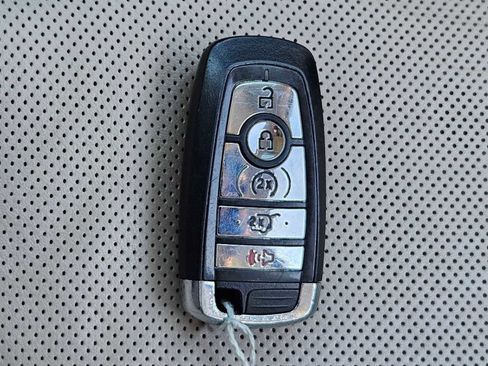 Used 2022 Lincoln Nautilus Reserve w/ Equipment Group 201A image 30