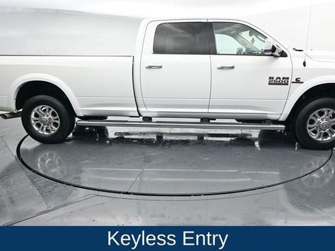 Used 2018 RAM 2500 Laramie AWD/4WD image 12