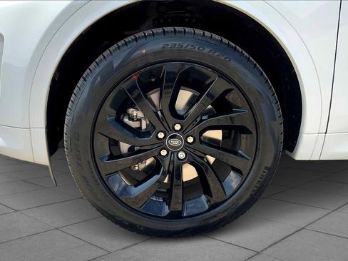 Used 2022 Land Rover Discovery Sport S R-Dynamic image 10