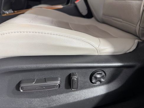 Used 2020 Honda CR-V Touring image 20