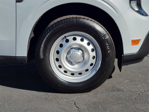 Used 2025 Ford Maverick XL w/ Equipment Group 102A image 23