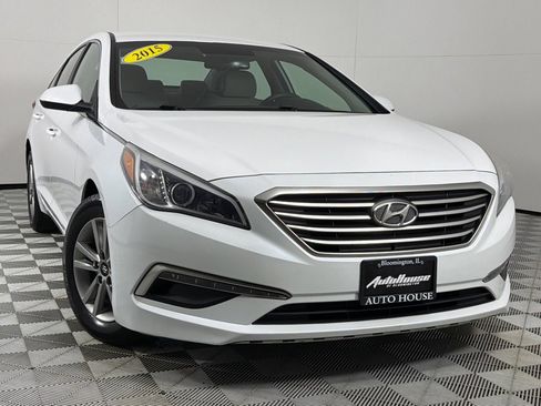 Used 2015 Hyundai Sonata SE w/ Option Group 02 image 2