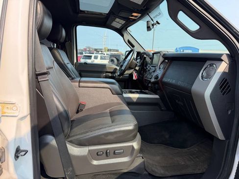 Used 2016 Ford F250 Lariat w/ Lariat Ultimate Package AWD/4WD image 54