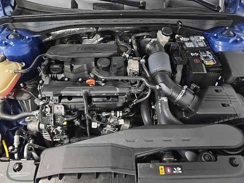 Used 2023 Kia K5 GT-Line image 12