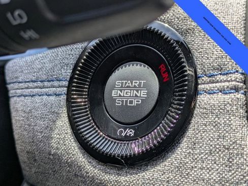 New 2025 Jeep Compass Latitude w/ Sun & Sound Group image 31