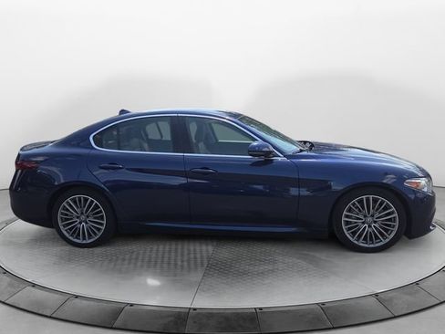 Used 2017 Alfa Romeo Giulia Ti w/ TI Lusso Package RWD image 6