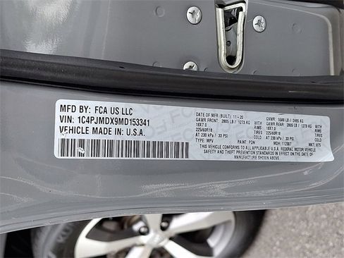 Used 2021 Jeep Cherokee Limited image 28