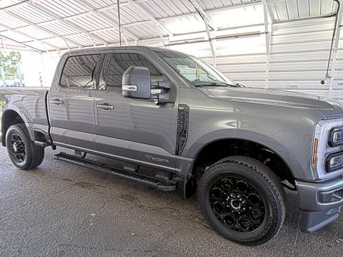 Used 2024 Ford F250 XLT w/ Black Appearance Package AWD/4WD image 2