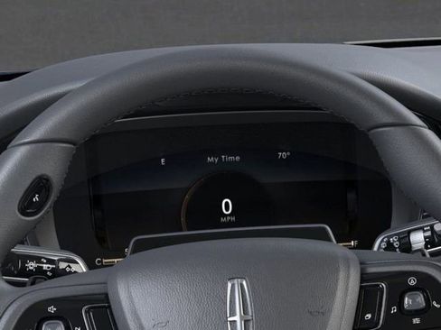 New 2026 Lincoln Corsair Premiere image 13