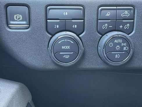 New 2025 Chevrolet Silverado 2500 LT w/ Trail Boss Package image 19