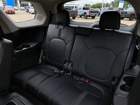 Used 2023 Honda Pilot Touring image 29