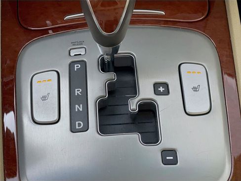 Used 2012 Hyundai Genesis 3.8 image 21