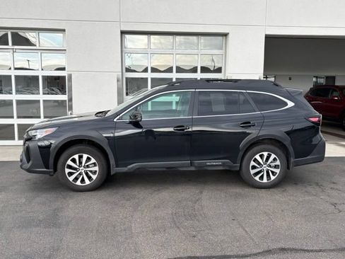 Used 2025 Subaru Outback Premium w/ Popular Package #1A AWD/4WD image 3
