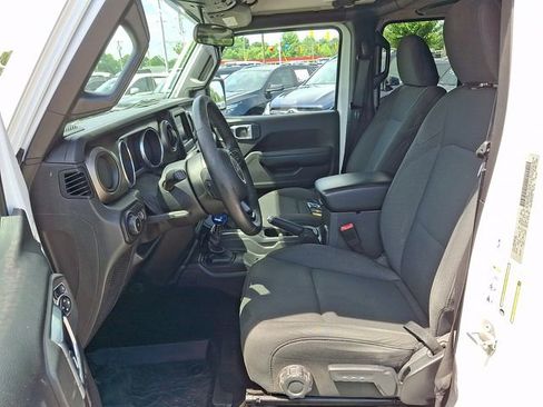 Used 2018 Jeep Wrangler Unlimited Sport S AWD/4WD image 10