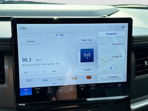 Used 2024 Ford Expedition XLT image 15