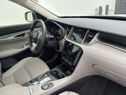 Used 2023 INFINITI QX50 Luxe FWD image 34