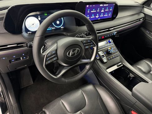 Used 2024 Hyundai Palisade Limited image 10