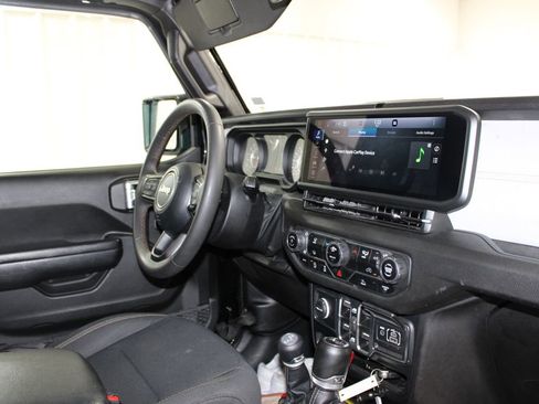 Used 2024 Jeep Wrangler Sport S image 24