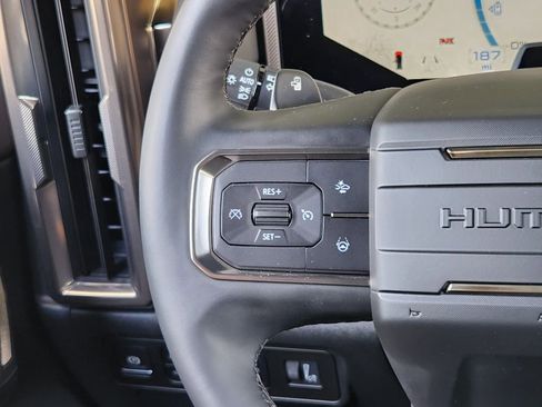 Used 2025 GMC Hummer EV 3X w/ LPO, Sport Package AWD/4WD image 28