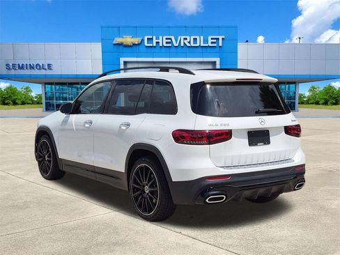 Used 2020 Mercedes-Benz GLB 250 4MATIC image 3