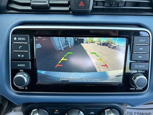 Used 2025 Nissan Versa SV FWD image 18