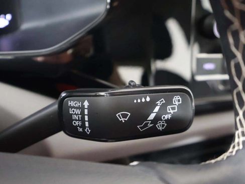 Used 2024 Volkswagen Taos S AWD/4WD image 39