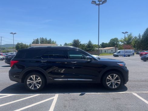 Used 2020 Ford Explorer Platinum w/ Premium Technology Package AWD/4WD image 7
