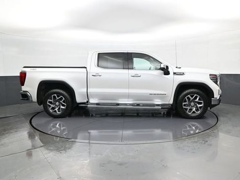 Used 2024 GMC Sierra 1500 SLT w/ SLT Premium Plus Package AWD/4WD image 4