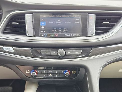 Used 2023 Buick Enclave Essence FWD image 22