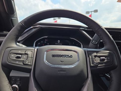 New 2026 GMC Sierra 2500 Denali Ultimate AWD/4WD image 34