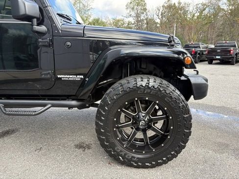 Used 2014 Jeep Wrangler Unlimited Sahara w/ Connectivity Group image 30