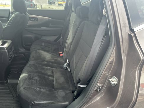 Used 2018 Nissan Murano SV w/ Premium Package image 15