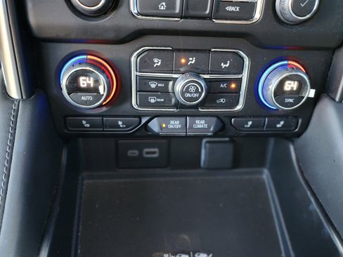 Used 2023 Chevrolet Tahoe LT w/ Luxury Package image 10