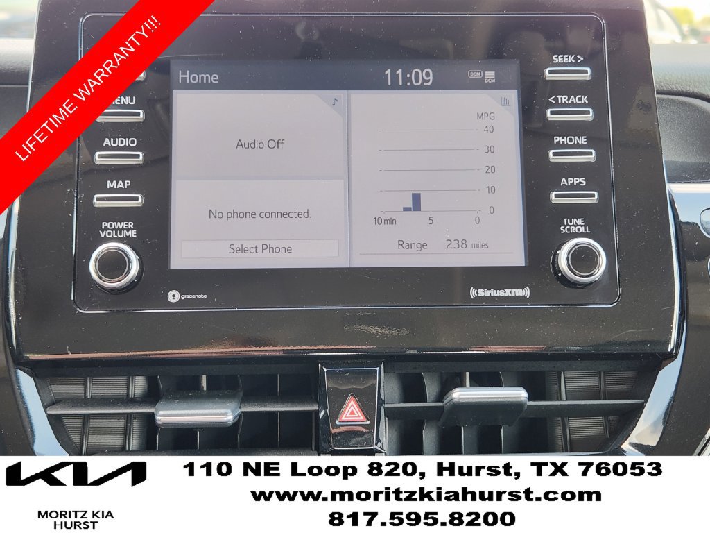 Used 2024 Toyota Camry SE FWD image 7
