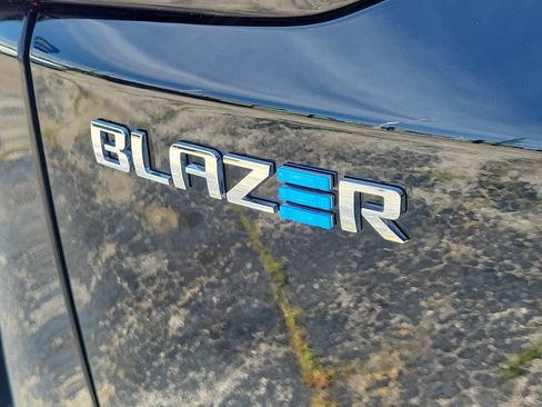 Used 2024 Chevrolet Blazer EV LT AWD/4WD image 7