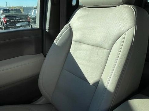 Used 2023 GMC Sierra 2500 SLT image 20