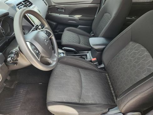 Used 2020 Mitsubishi Outlander Sport ES FWD image 13