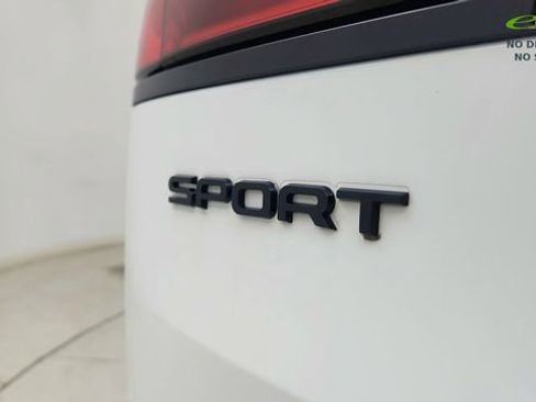 Used 2024 Land Rover Range Rover Sport Dynamic SE AWD/4WD image 19