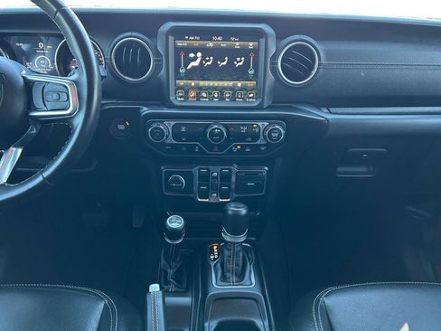 Used 2021 Jeep Wrangler Unlimited Sahara w/ Safety Group AWD/4WD image 13
