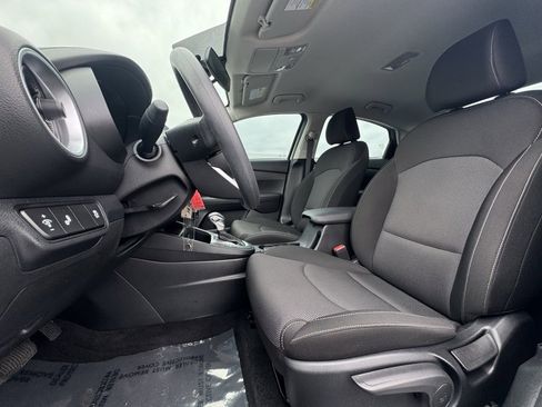 Used 2024 Kia Forte LXS w/ LXS Technology Package image 16