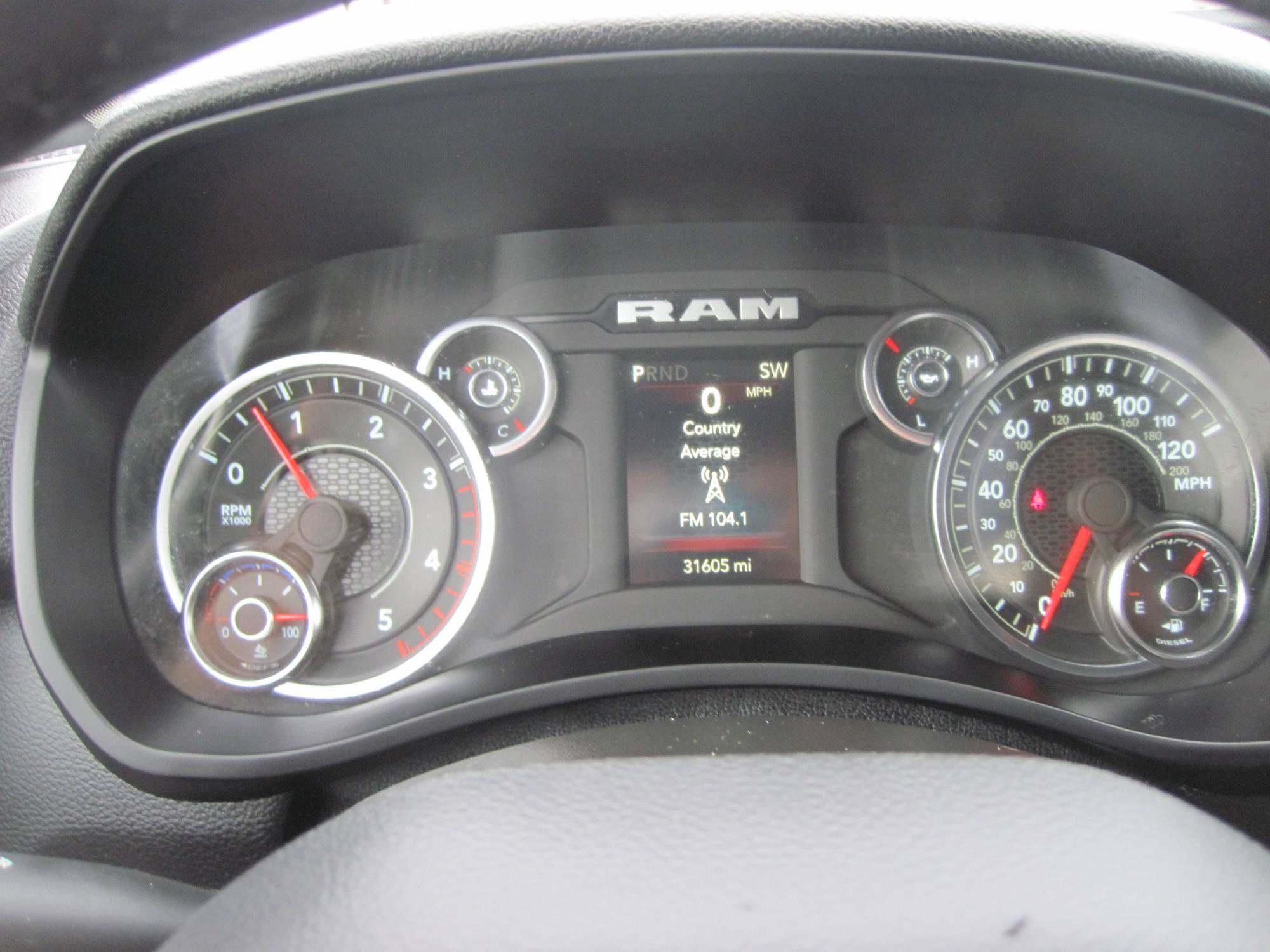 Used 2024 RAM 3500 Big Horn AWD/4WD image 16