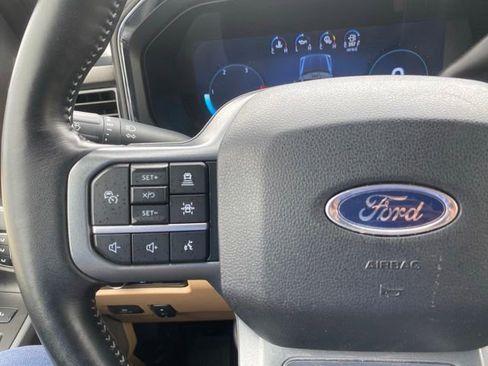 Used 2024 Ford F250 Lariat w/ Lariat Ultimate Package AWD/4WD image 15