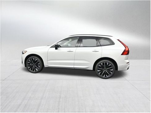 New 2026 Volvo XC60 B5 Ultra w/ Protection Package Premier AWD/4WD image 2