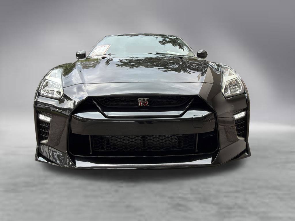Used 2021 Nissan GT-R Premium AWD/4WD image 14