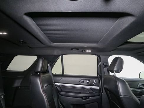 Used 2019 Ford Explorer Sport w/ Equipment Group 401A AWD/4WD image 22